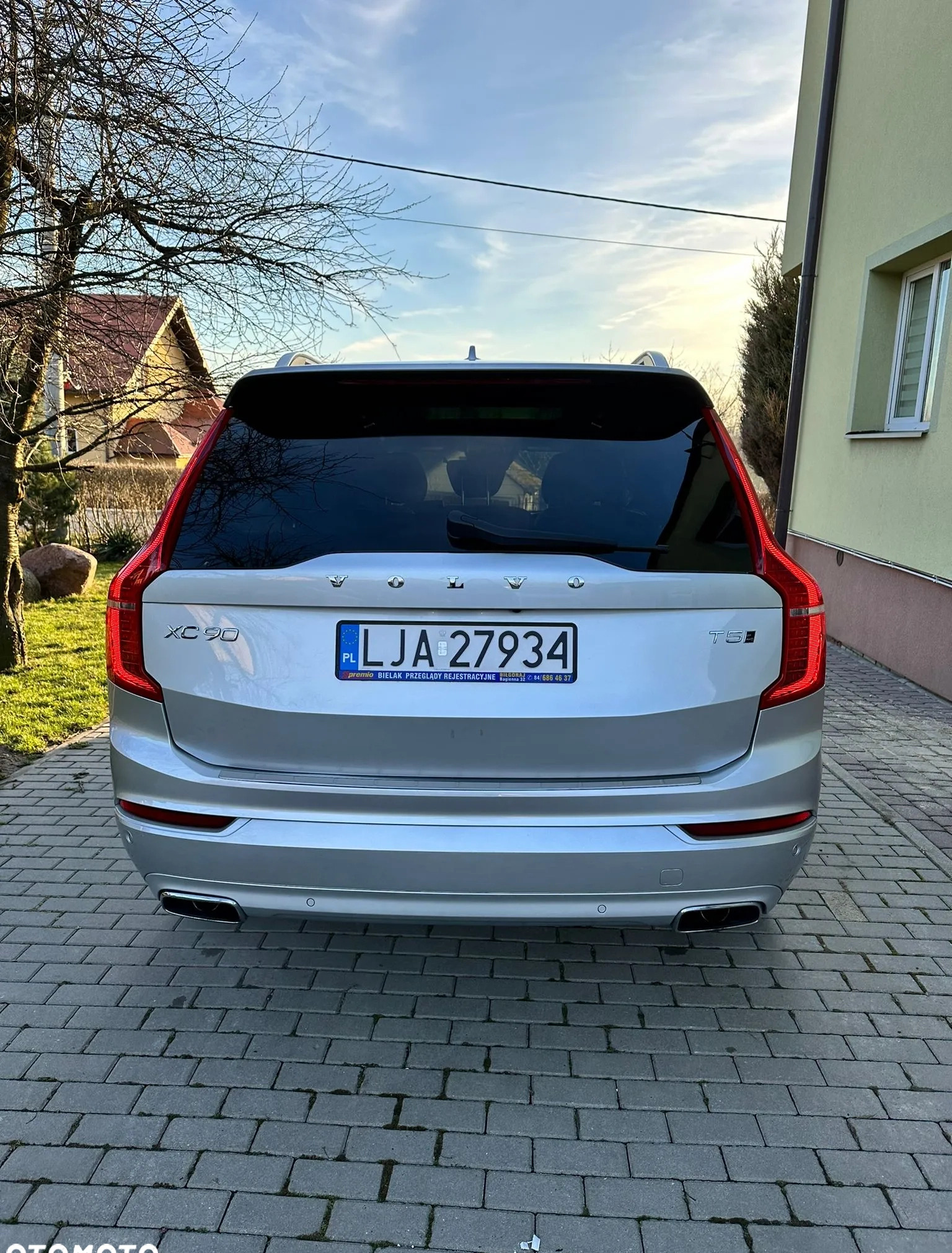 Volvo XC 90 cena 141500 przebieg: 80000, rok produkcji 2018 z Radlin małe 379